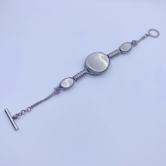 Kenneth Cole Reaction Silver Tone Toggle Clasp Bracelet - Picture 5 of 7